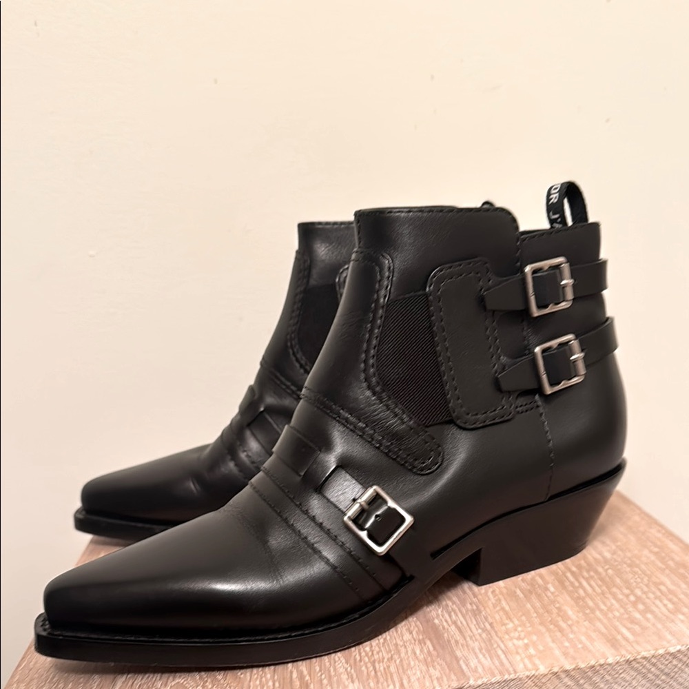 DiorBlack Leather Cowboy Ankle Boots